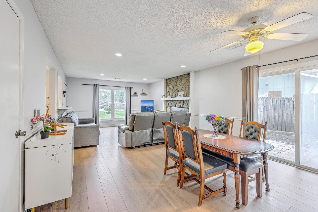 1841 Sundancer Lane Photo 9