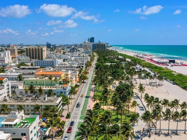 834 Ocean Drive, Unit 406, Miami Beach, FL 33139