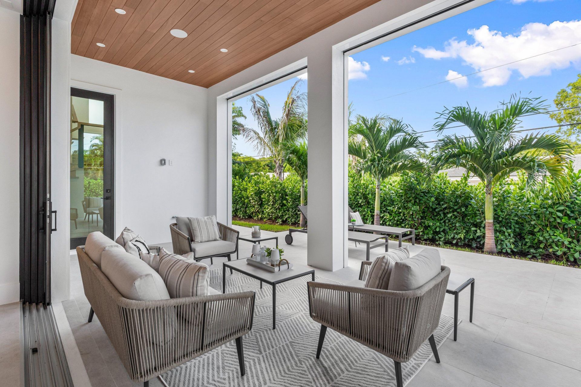 2609 NE 27 Way, Fort Lauderdale, FL 33306 Photo