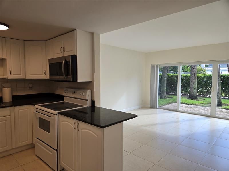 505 NE 20th Avenue, Unit 118, Deerfield Beach, FL 33441 Photo