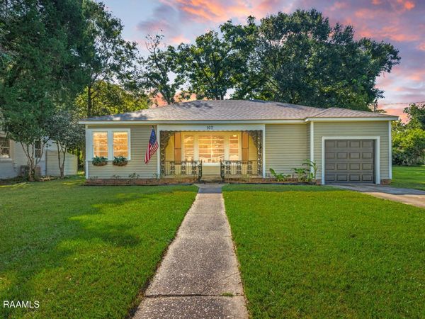 107 Acadian Drive, Lafayette, LA 70503
