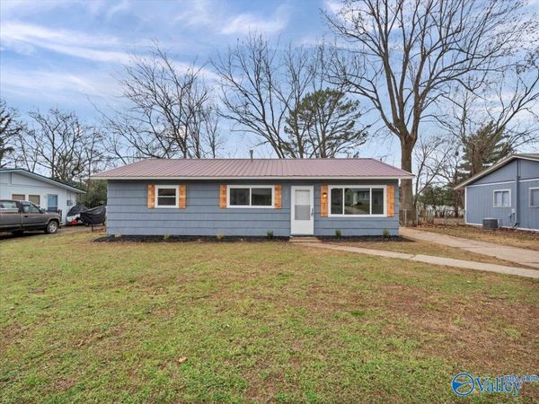 1704 Wakefield Drive NE, Huntsville, AL 35811