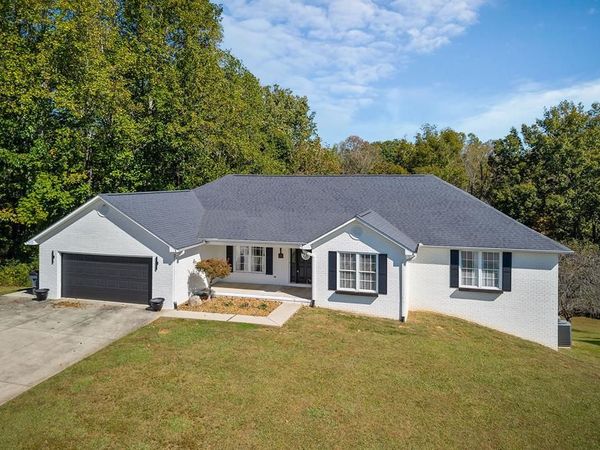 966 River Bend Dr, Cookeville, TN