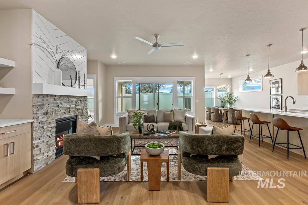 1807 E Grayson, Meridian, ID 83642 Main Photo