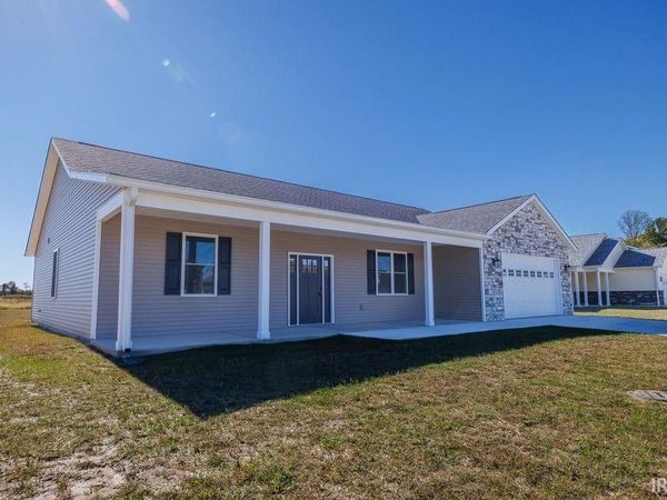 106 Pin Oak Road, Spencer, IN 47460