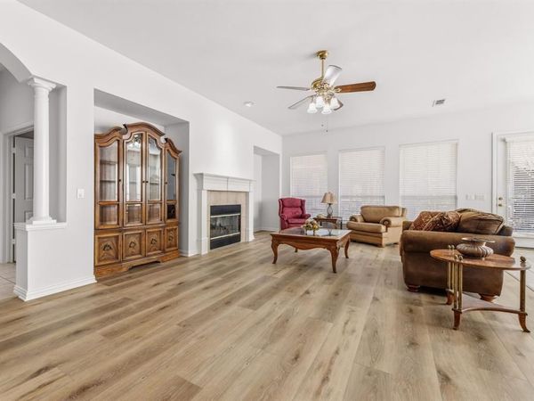 362 Southern Hills Drive, Fairview, TX 75069