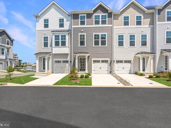 10 RIVERSIDE WHARF, CAMBRIDGE, MD 21613