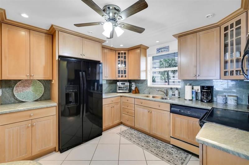 1051 Hillsboro Mile, Unit 206E, Hillsboro Beach, FL 33062 Photo