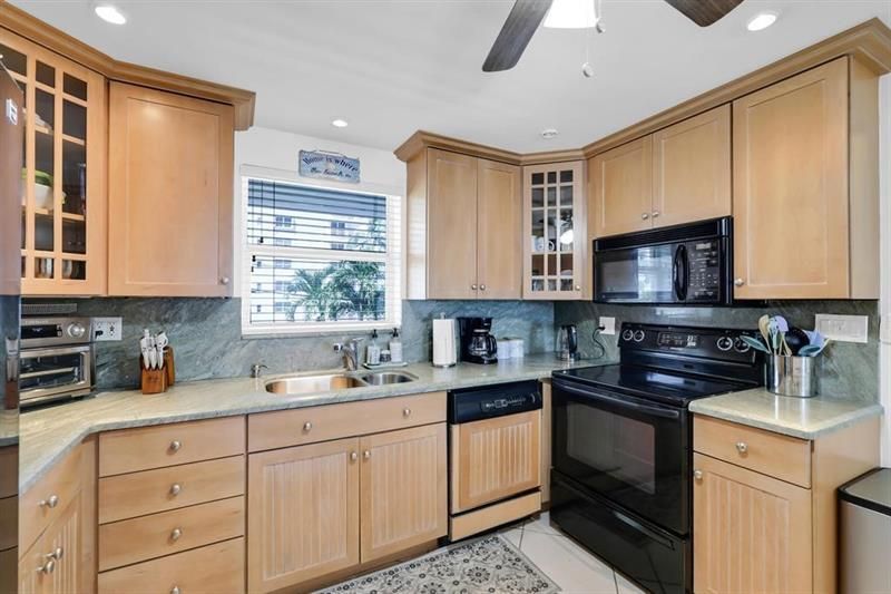 1051 Hillsboro Mile, Unit 206E, Hillsboro Beach, FL 33062 Photo