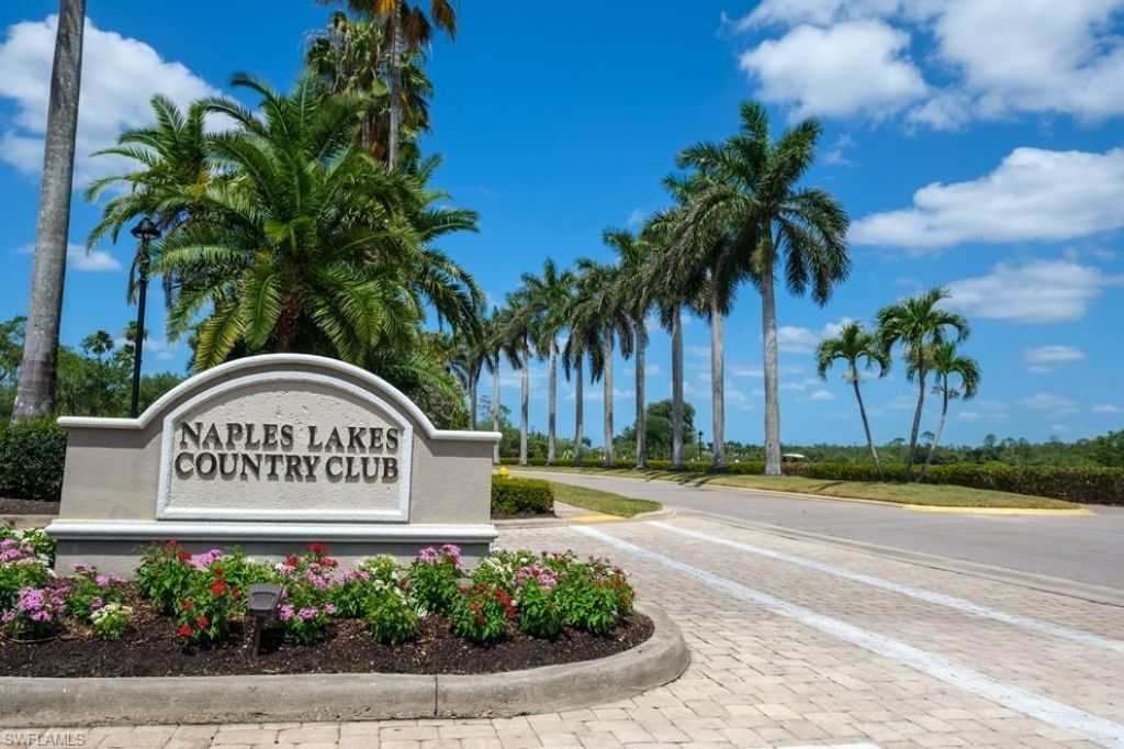 4873 Hampshire Ct, Unit 5-101, Naples, FL 34112 Photo