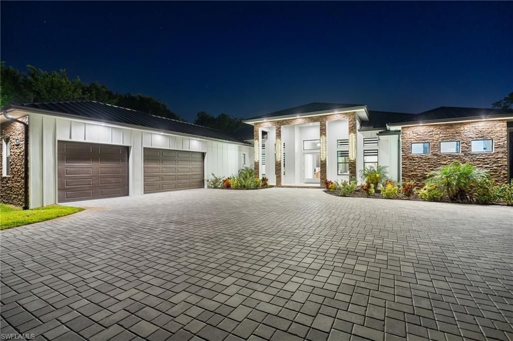 7040 Sable Ridge Ln, Naples, FL 34109 Photo