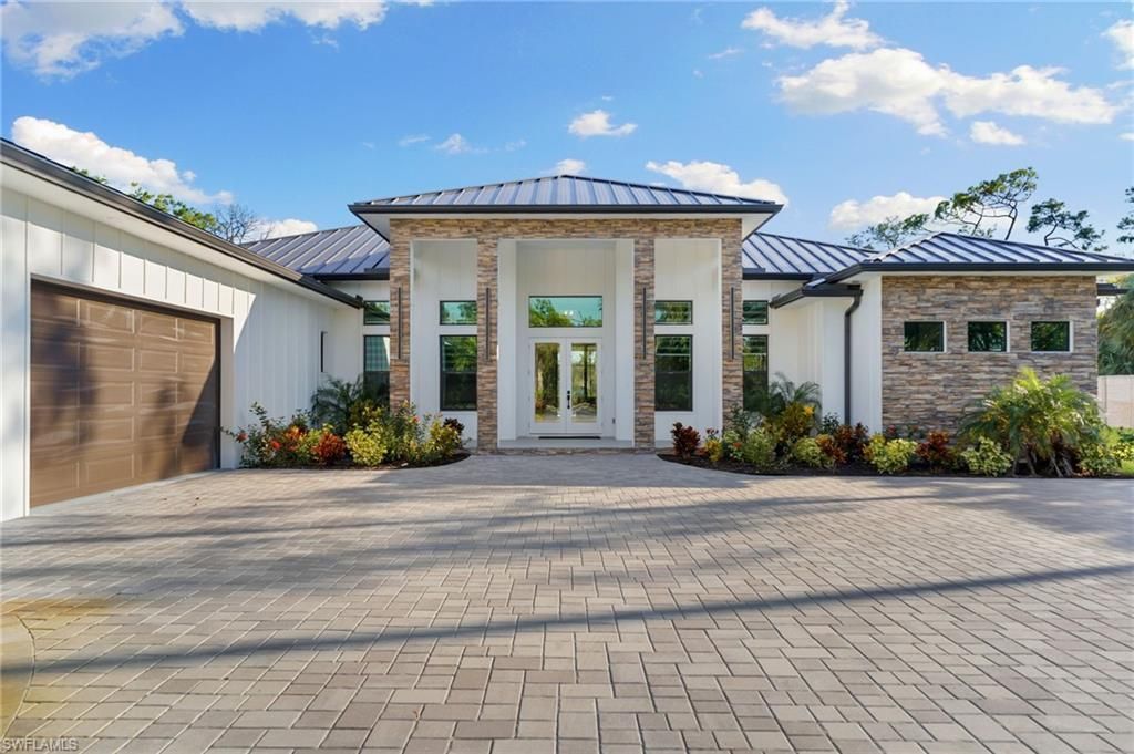 7040 Sable Ridge Ln, Naples, FL 34109 Photo