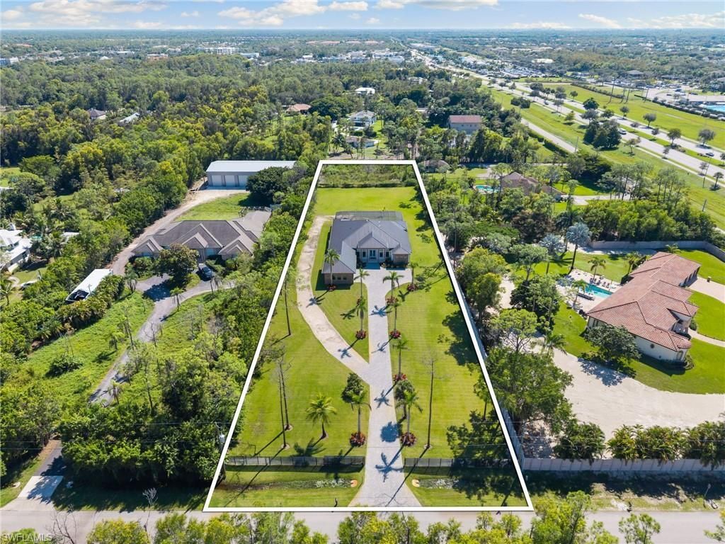 7040 Sable Ridge Ln, Naples, FL 34109 Photo