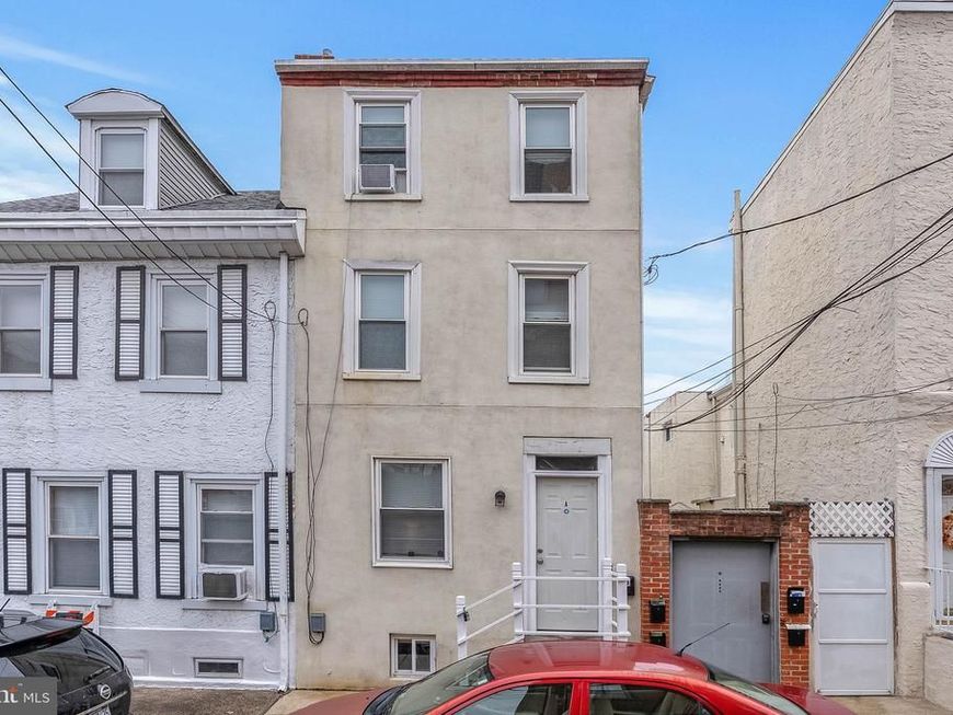 1037 Crease Street, Philadelphia, PA 19125 Main Photo