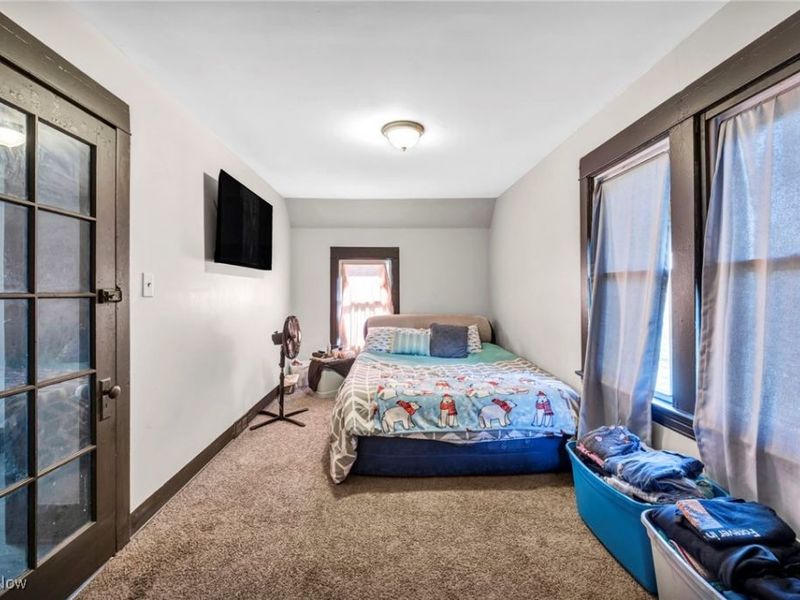 2013 W 99th Street, Cleveland, OH 44102 Photo 18