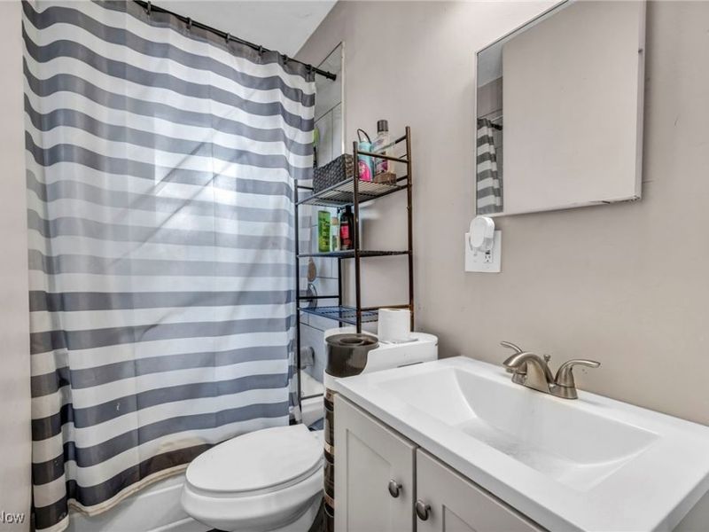 2013 W 99th Street, Cleveland, OH 44102 Photo 33