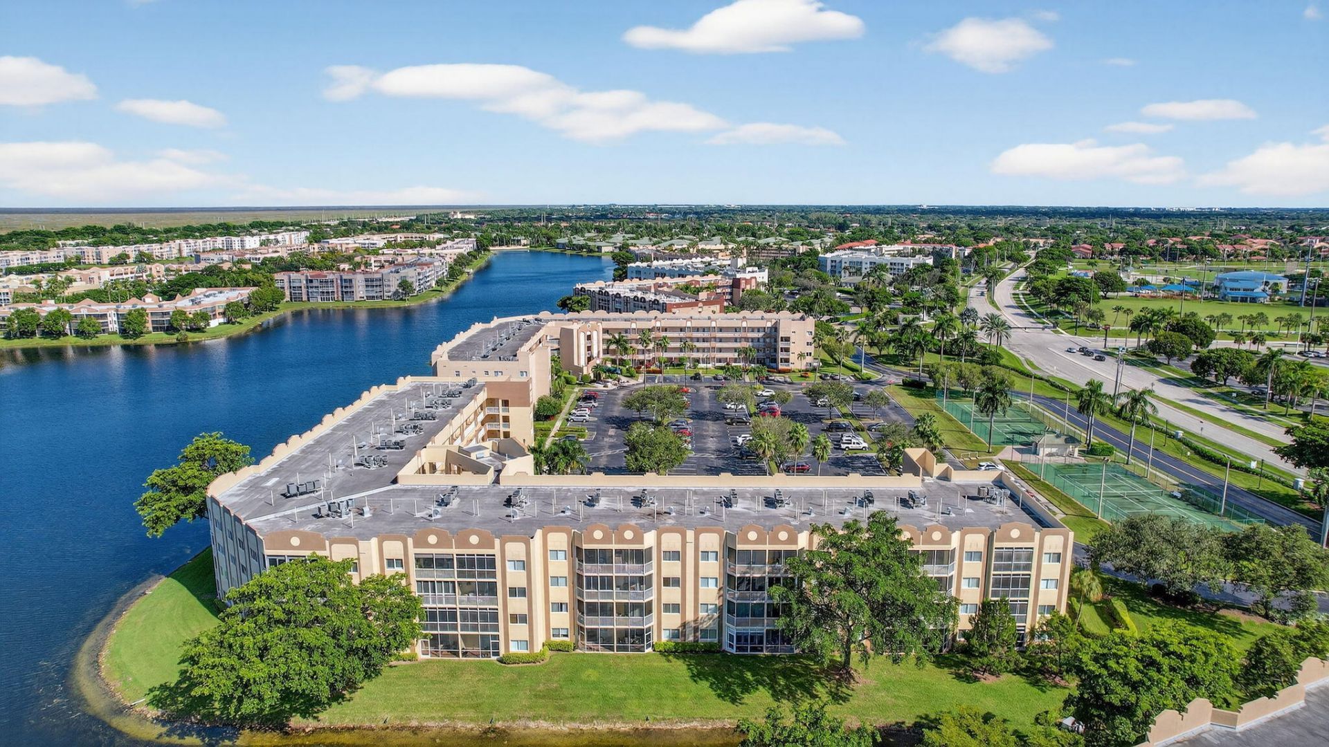 7635 Southampton Terrace, Unit 312, Tamarac, FL 33321 Photo