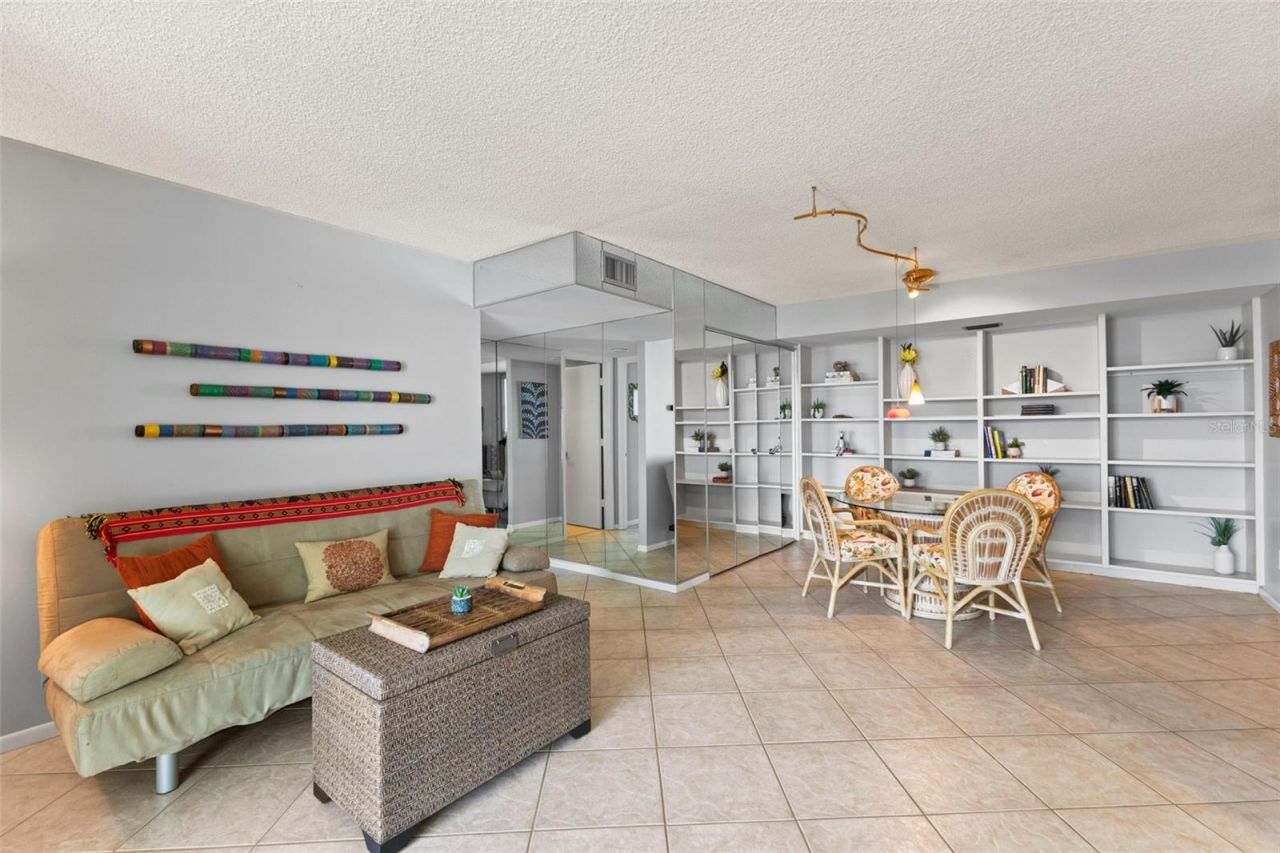 1111 N Gulfstream Avenue, Unit 6B, Sarasota, FL 34236 Photo