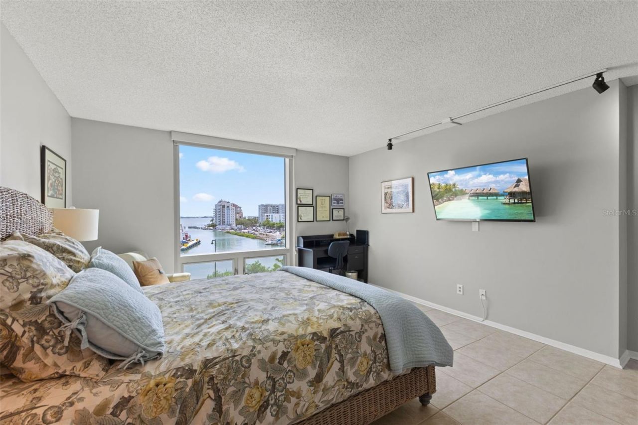 1111 N Gulfstream Avenue, Unit 6B, Sarasota, FL 34236 Photo