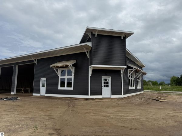 6369 Railway Commons N, Williamsburg, MI 49690