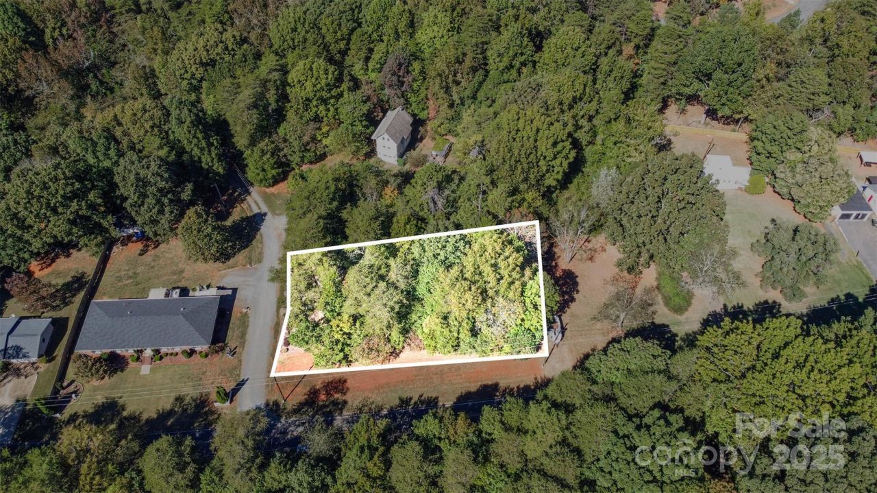 13700 Woody Point Road, Charlotte, NC 28278 Main Photo