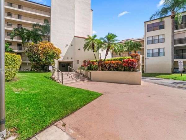 2311 S Cypress Bend Dr, Unit 217A, Pompano Beach, FL 33069