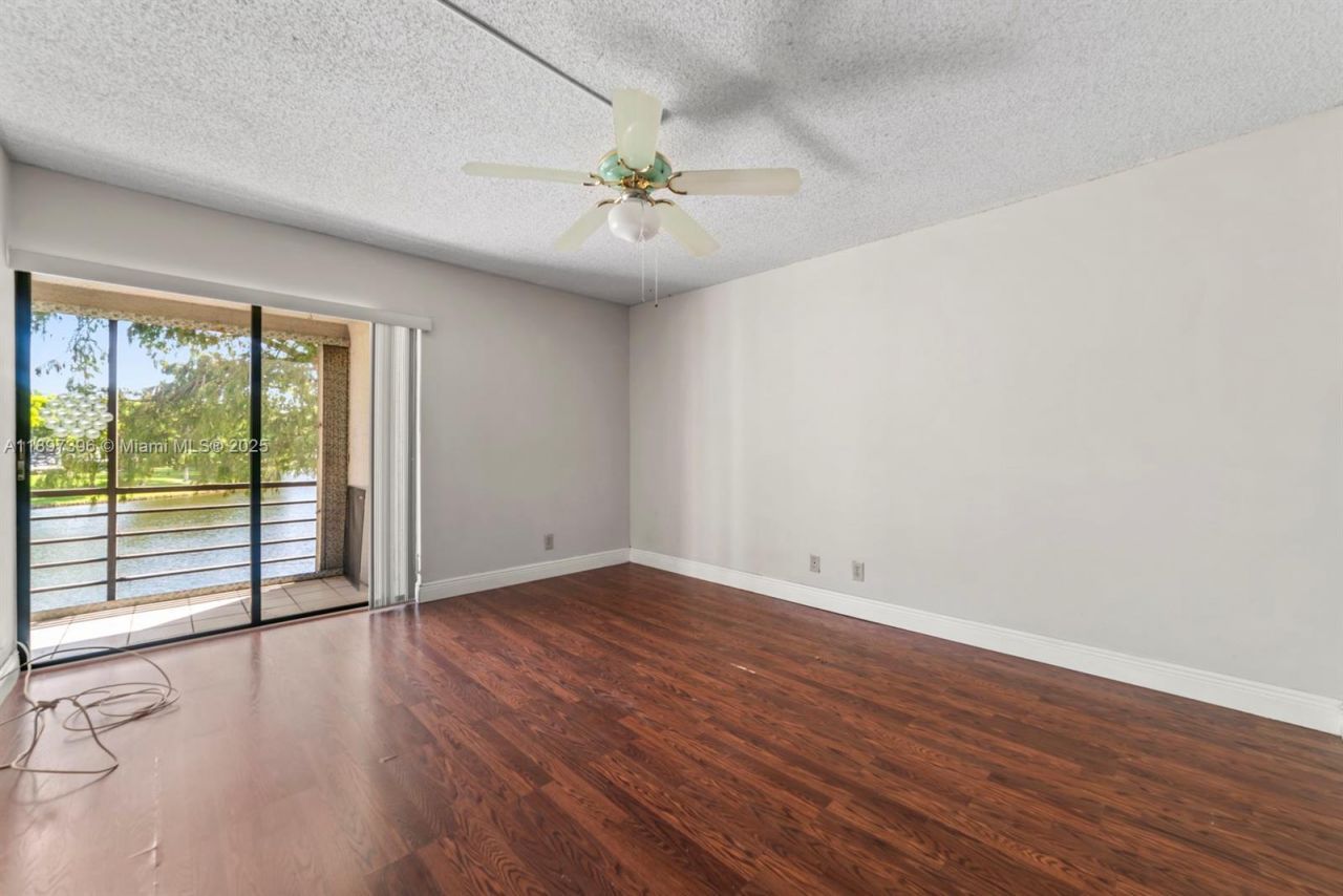 2311 S Cypress Bend Dr, Unit 217A, Pompano Beach, FL 33069 Photo