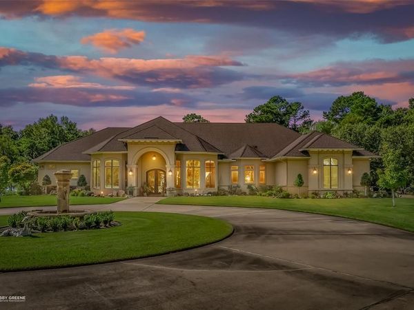 2002 N Cross Drive, Shreveport, LA 71107