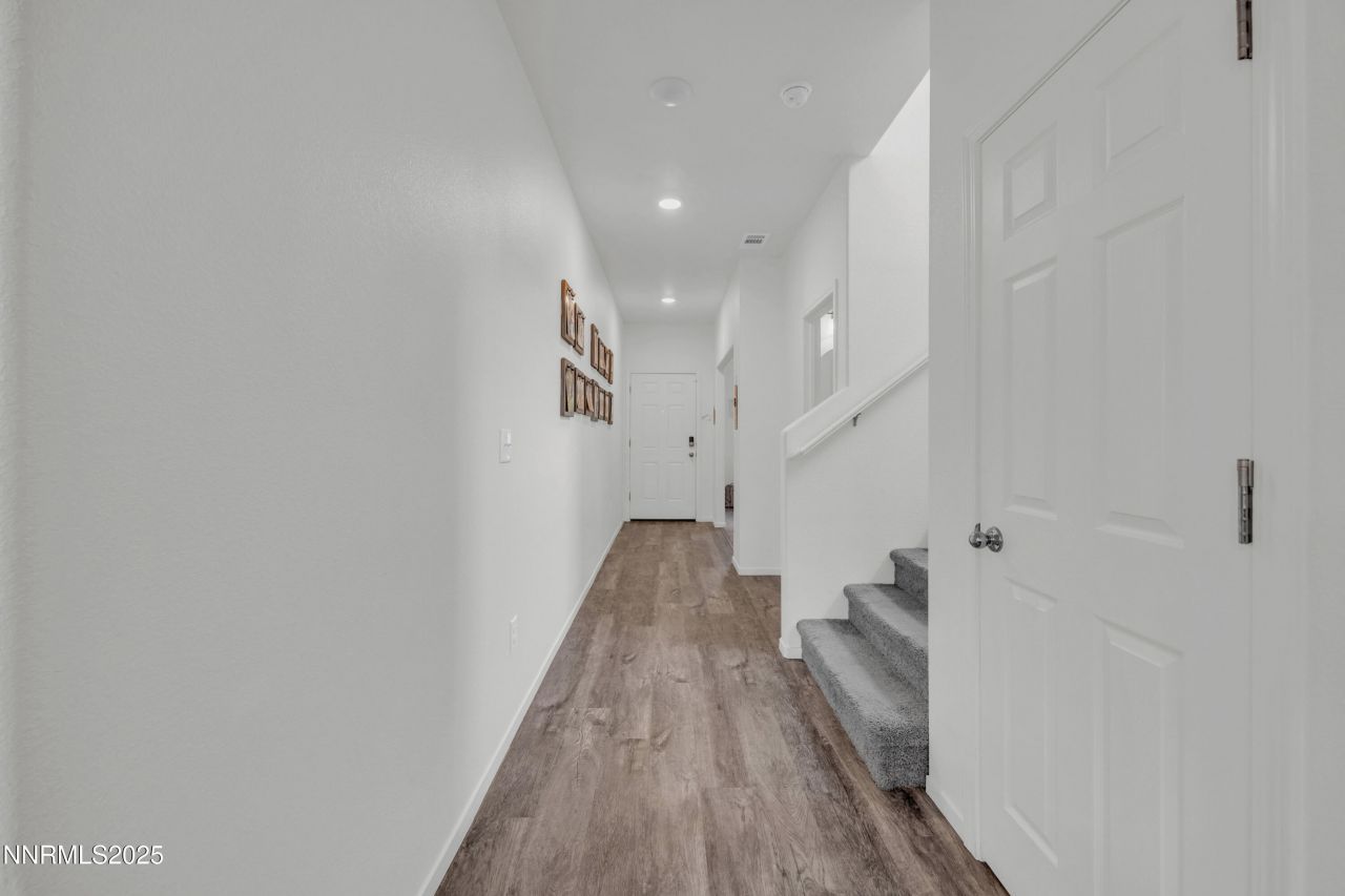 9758 Pelican Pointe Drive, Reno, NV 89506 Photo