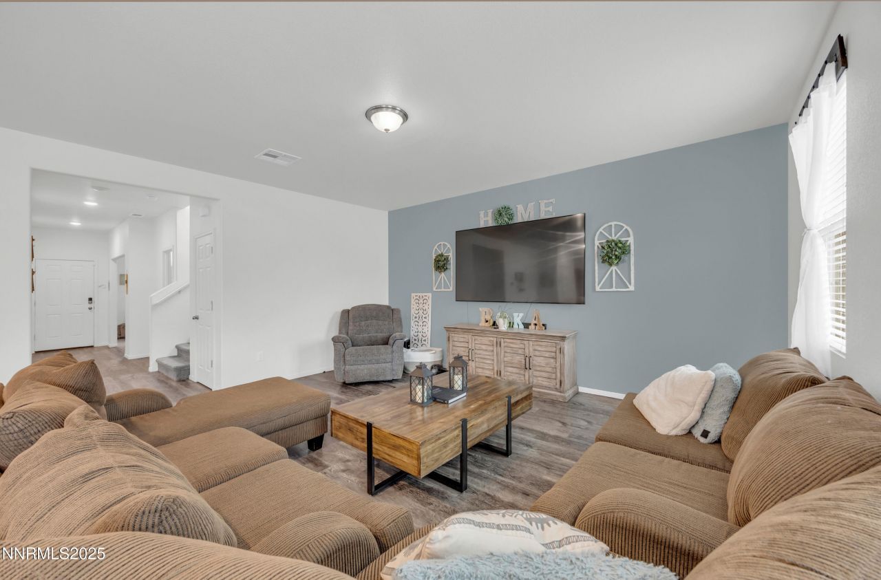 9758 Pelican Pointe Drive, Reno, NV 89506 Photo