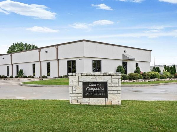 1015 W Ithica Street, Broken Arrow, OK 74012