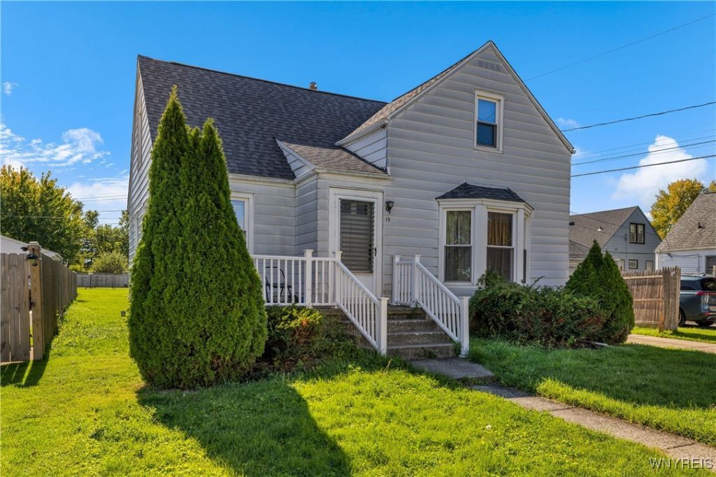 15 Chopin Place, Buffalo, NY 14211 Main Photo