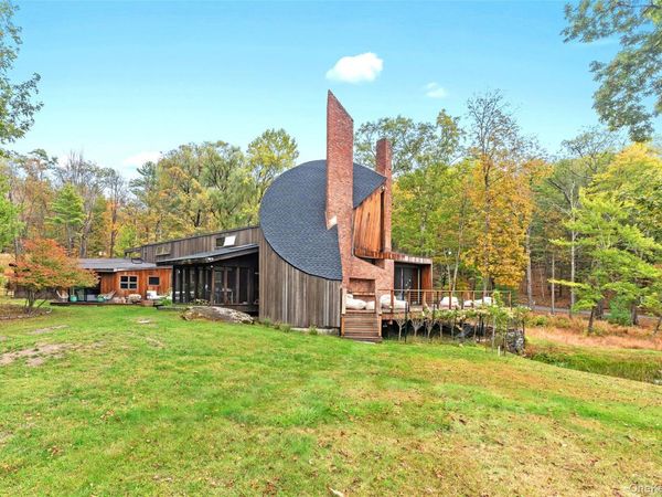 289 Upper Byrdcliffe Road, Woodstock, NY 12498