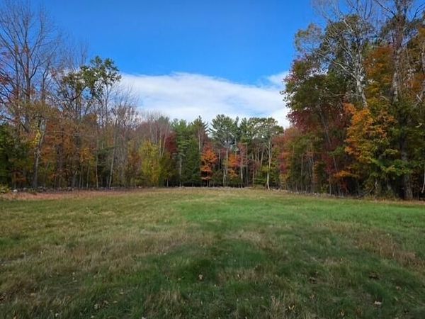 U-21 35.1 Tremont Street, Paris, ME 04271