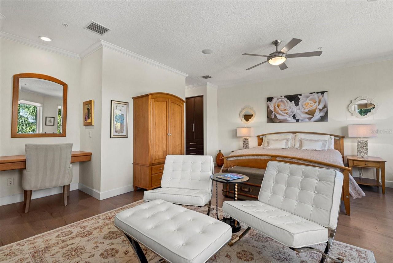 3942 Hamilton Club Circle, Unit 13, Sarasota, FL 34242 Photo