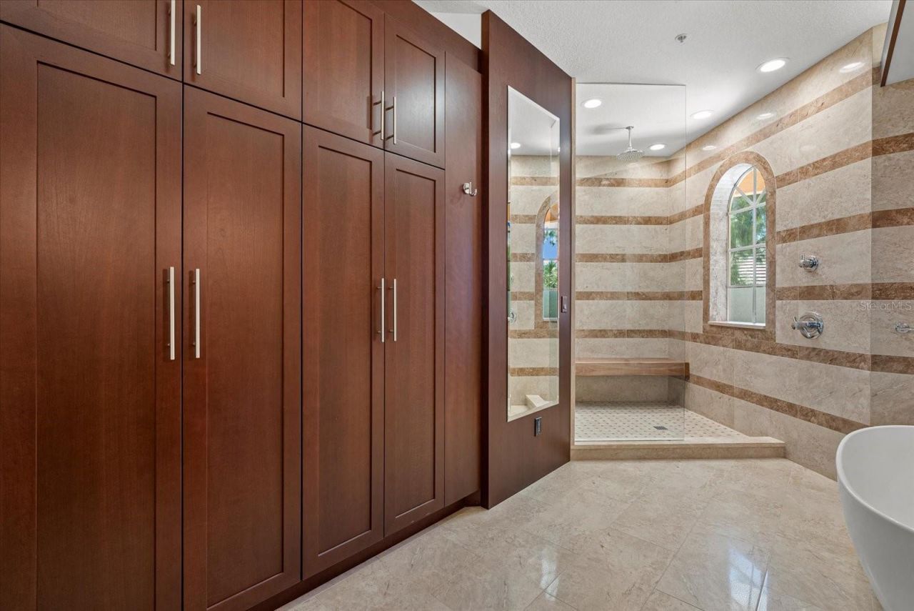 3942 Hamilton Club Circle, Unit 13, Sarasota, FL 34242 Photo