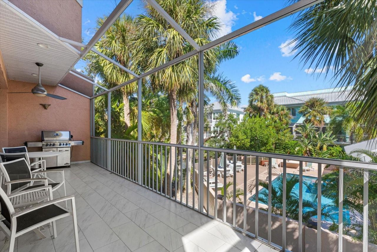 3942 Hamilton Club Circle, Unit 13, Sarasota, FL 34242 Photo