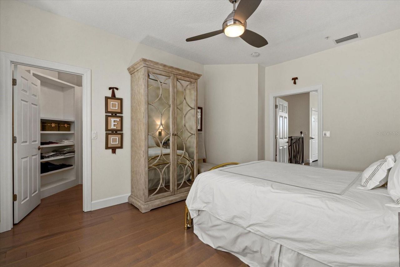 3942 Hamilton Club Circle, Unit 13, Sarasota, FL 34242 Photo