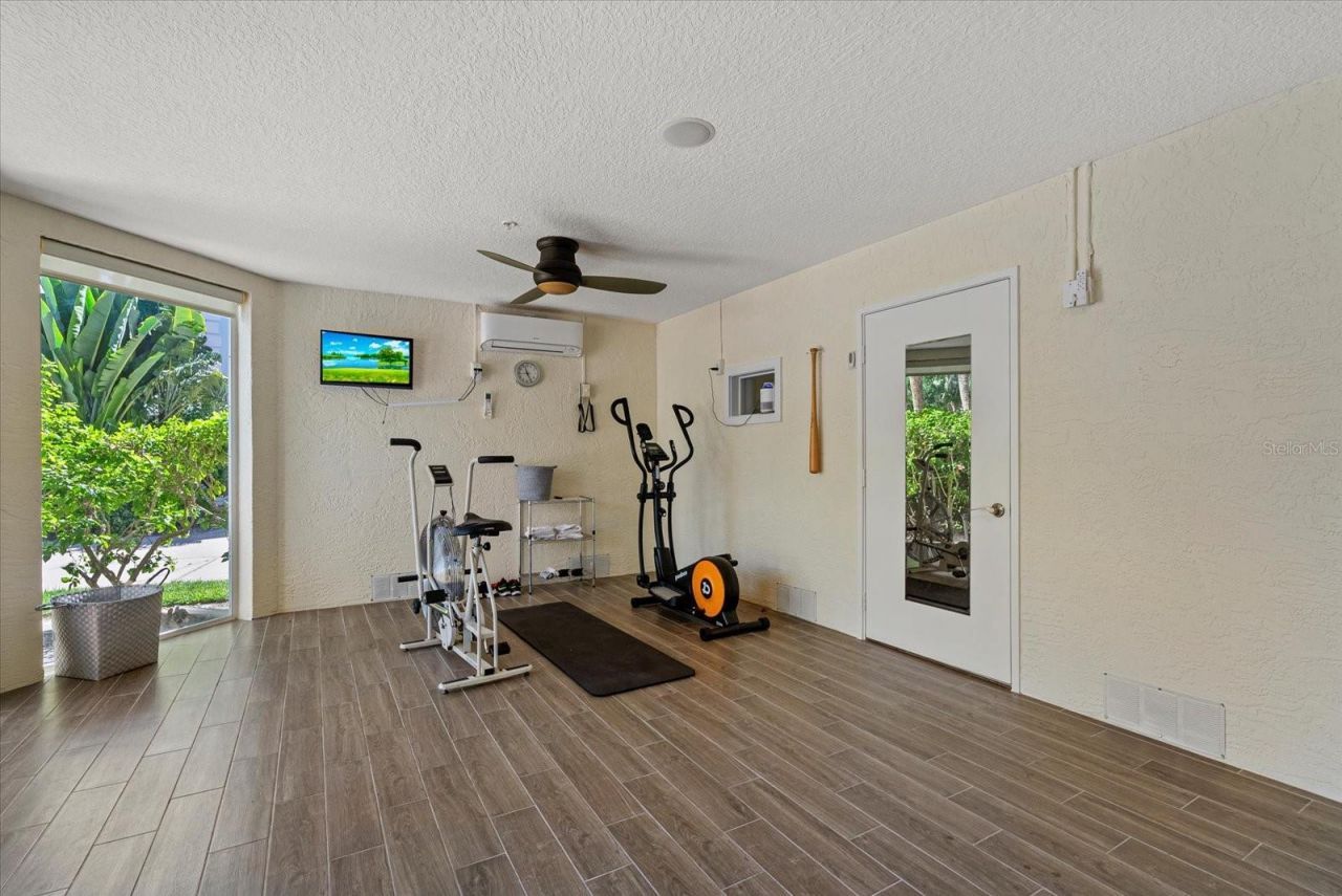 3942 Hamilton Club Circle, Unit 13, Sarasota, FL 34242 Photo