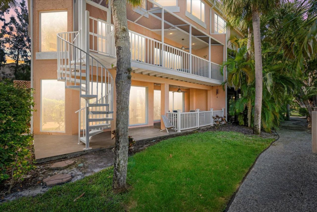 3942 Hamilton Club Circle, Unit 13, Sarasota, FL 34242 Photo