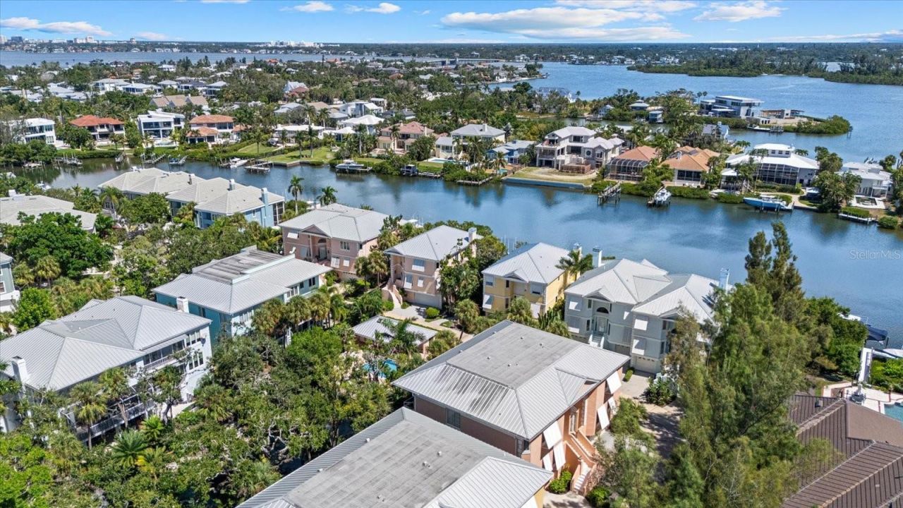 3942 Hamilton Club Circle, Unit 13, Sarasota, FL 34242 Photo