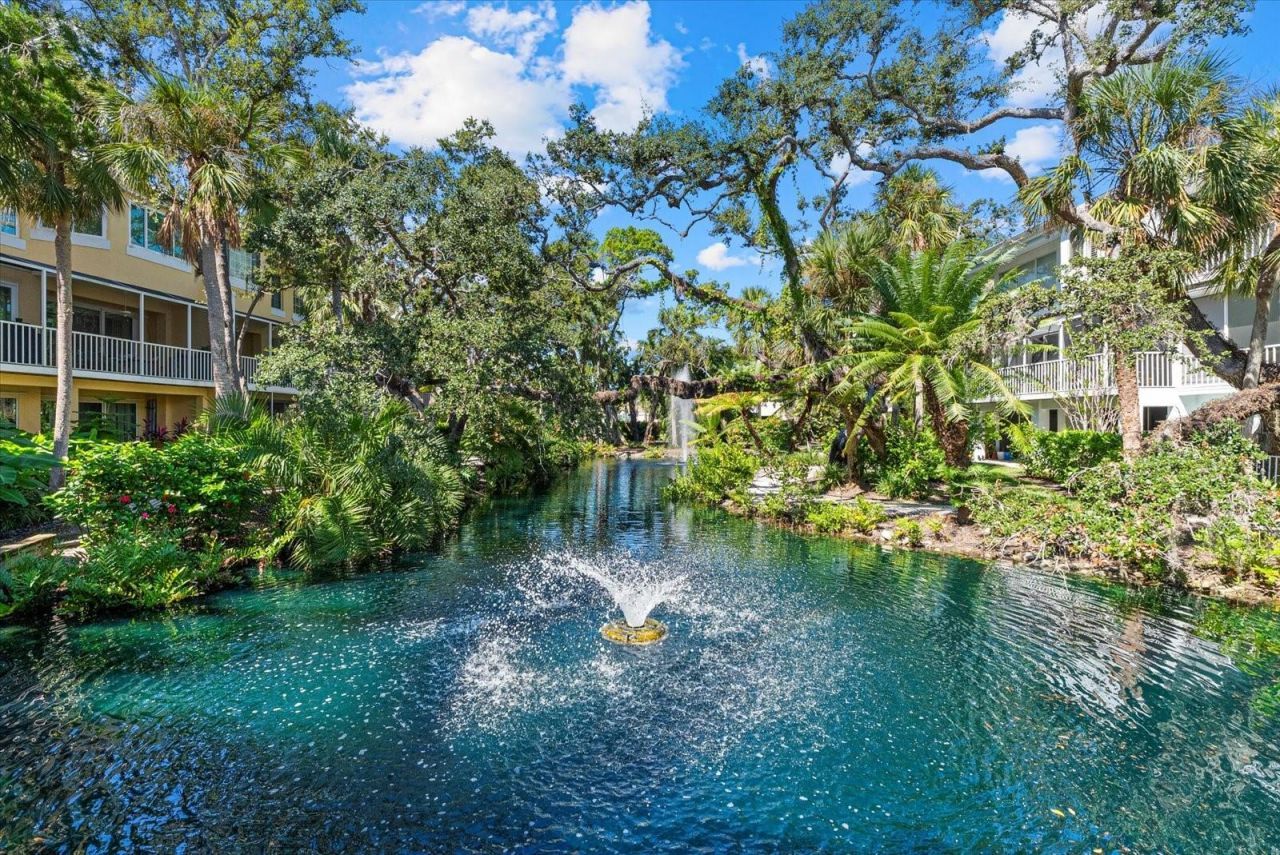 3942 Hamilton Club Circle, Unit 13, Sarasota, FL 34242 Photo