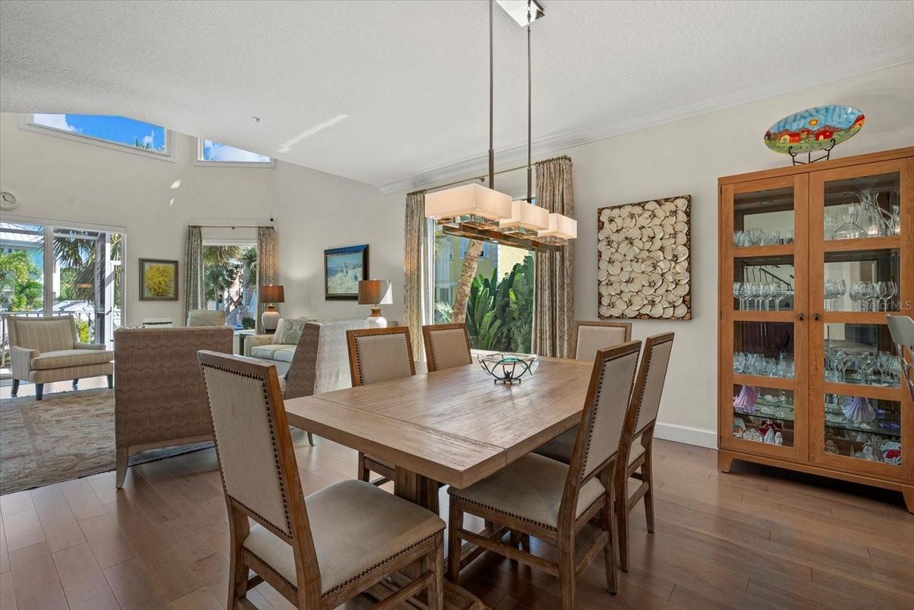 3942 Hamilton Club Circle, Unit 13, Sarasota, FL 34242 Photo