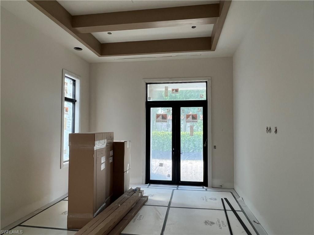 6654 Palisades Ave, Naples, FL 34109 Photo