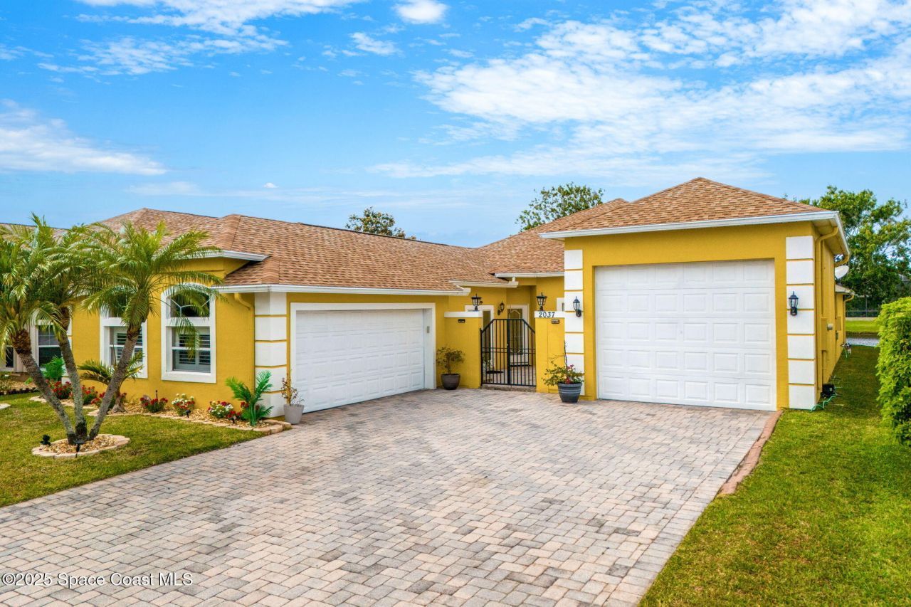 2037 Auburn Lakes Drive, Viera, FL 32955 Photo
