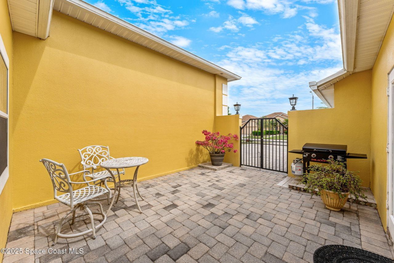 2037 Auburn Lakes Drive, Viera, FL 32955 Photo