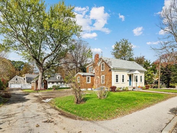 177 Main St, Rockport, MA 01966