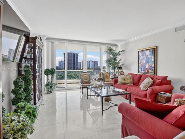 7000 Island Blvd, Unit 903, Aventura, FL 33160