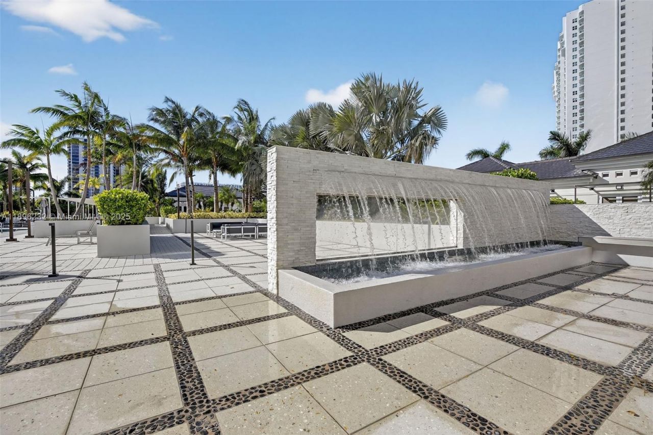 7000 Island Blvd, Unit 903, Aventura, FL 33160 Photo