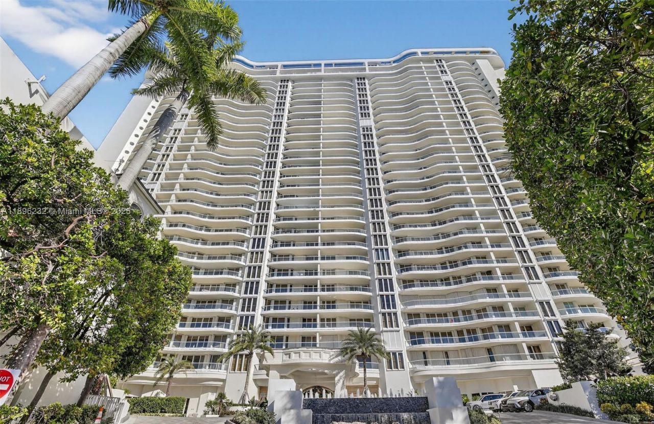 7000 Island Blvd, Unit 903, Aventura, FL 33160 Photo